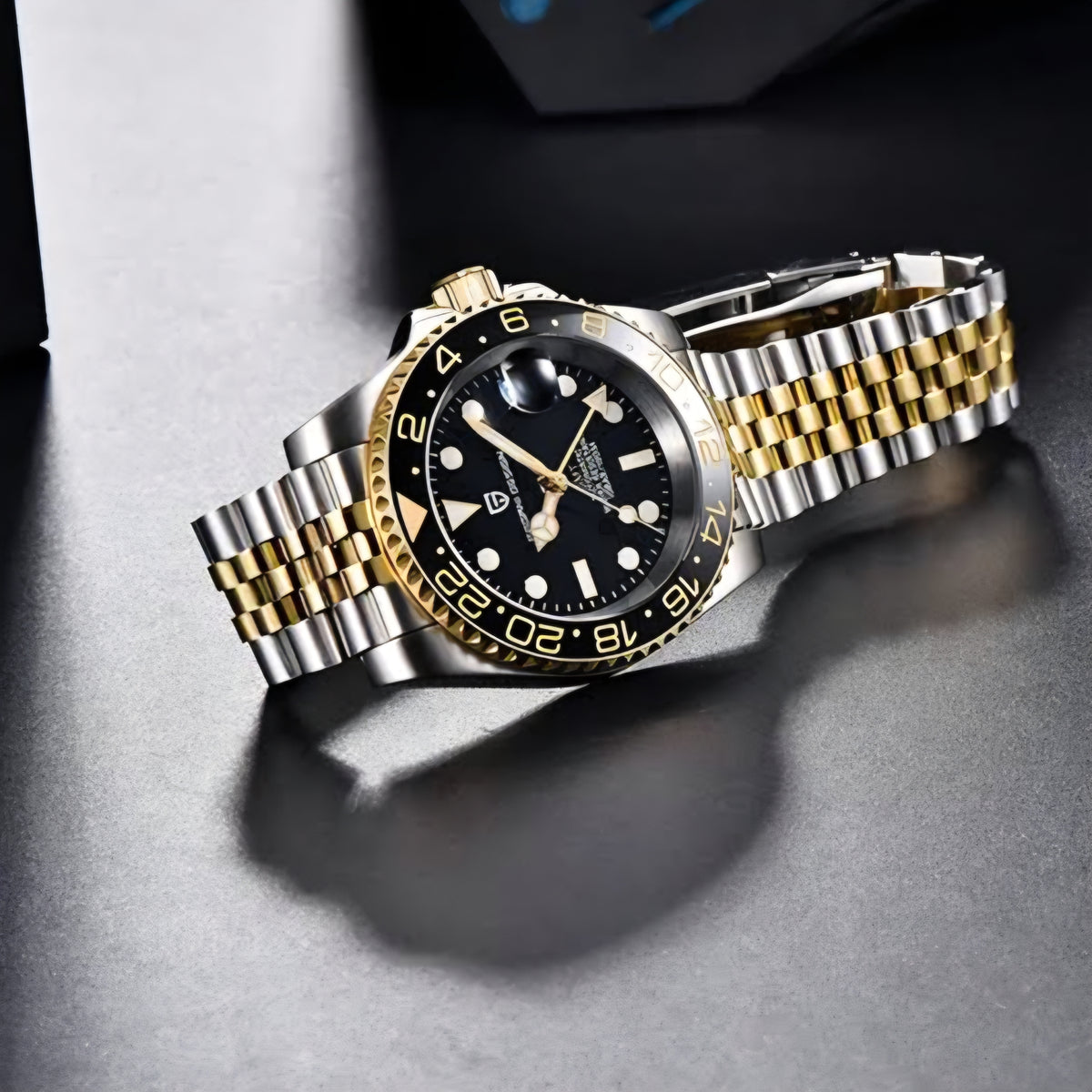 Pagani Design  GMT CROWN